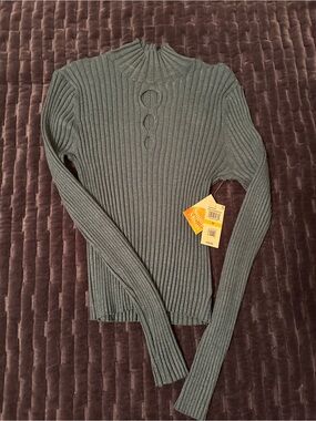 Nwt sugar moon long sleeve turtleneck